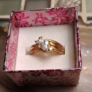 Vintage Gold Marquise-Cut Clear Stone Ring